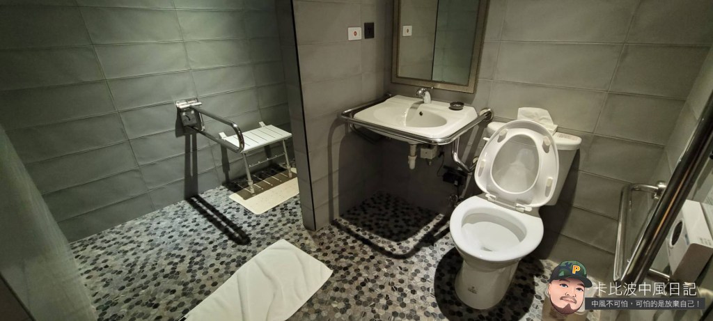 6.嘗試站著洗澡，在浴室免扶拐杖行走。